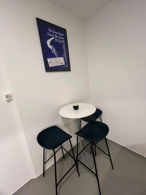 Stylisch In Sankt Johann Nahe Novartis Campus Базел Екстериор снимка