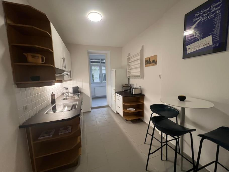 Stylisch In Sankt Johann Nahe Novartis Campus Базел Екстериор снимка